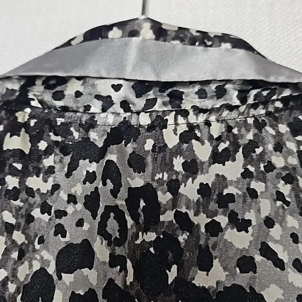 Jaclyn Smith Animal Print Pajama Silky Blouse‎ Black White Gray Women's Medium